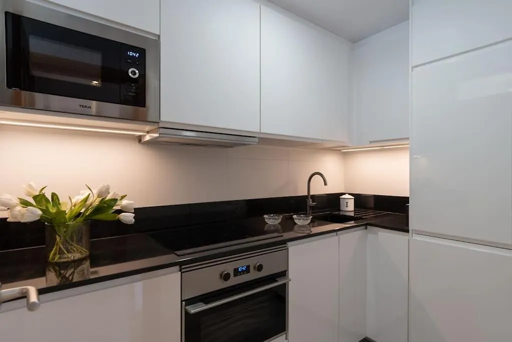 Appartement Vivienda Con Zona De Trabajo, Piscina Y Parking à Madrid